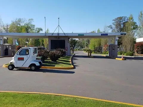 Terreno en Venta en Pilar del Este - Santa Guadalupe, USD 85.000