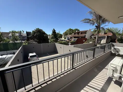 Departamento en Alquiler con 1 cocheras