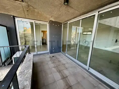 Holmberg 2700, Piso 5