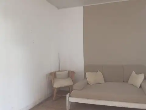 Depto Tipo Casa en Alquiler de 1 dormitorio