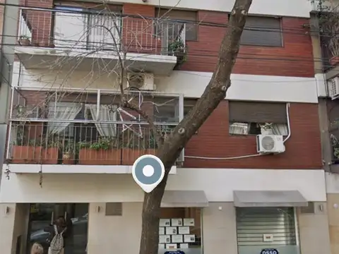 2amb lateral c/Balcon, cocina y baño reciclados,  Excelente estado!