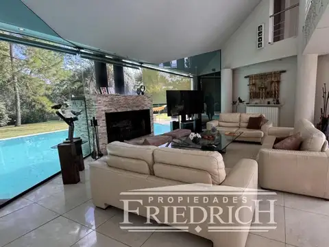 Casa en Venta de 5 dormitorios