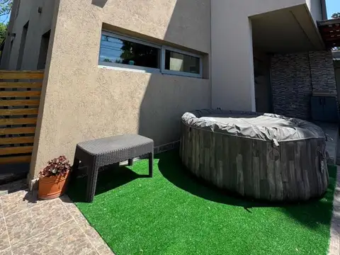Casa MINIMALISTA EN EL HERMOSO BARRIO DE LOS ALAMOS 