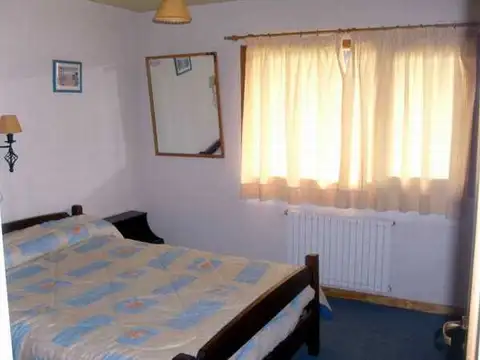Depto Tipo Casa en Alquiler con 1 cocheras