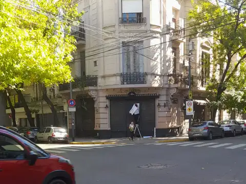 Mario Bravo 900, Piso P.B