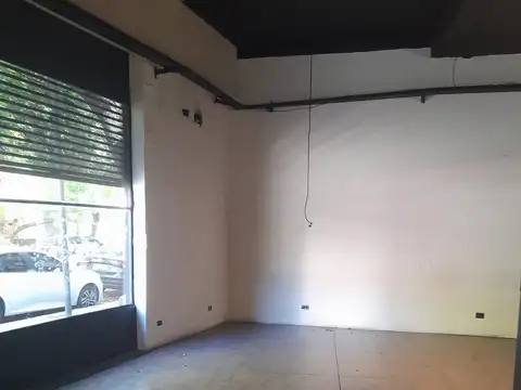 Local en Alquiler 58 años