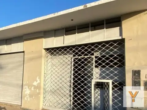 Edificio Comercial en venta - 2 Locales - Departamento - 200Mts2 - Merlo