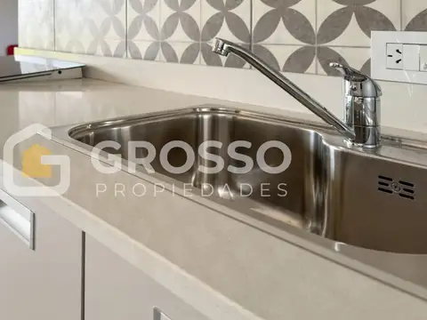 Departamento en Alquiler con 1 cocheras