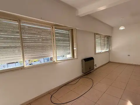 Depto Tipo Casa en Venta 62 años