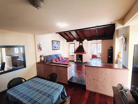 Depto Tipo Casa en Venta 42 años