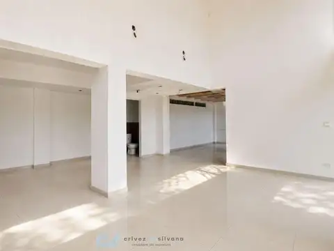 Local en Venta en Villa Real, USD 450.000