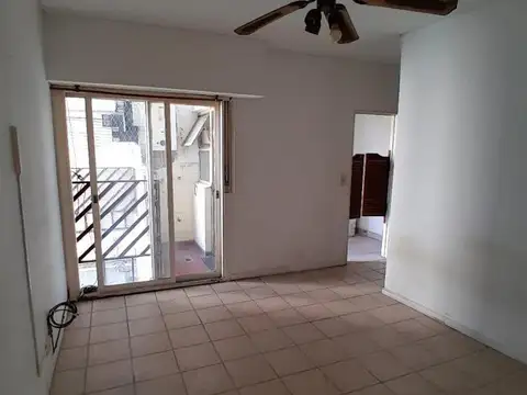 DEPARTAMENTO 2 AMBIENTES CON BALCON FRANCES