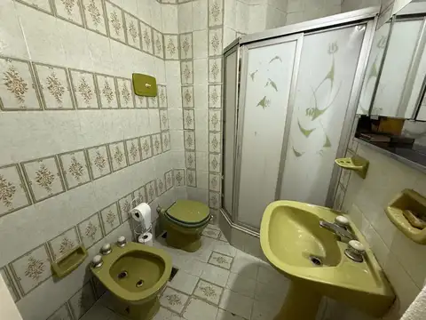 Depto Tipo Casa en Venta 60 años