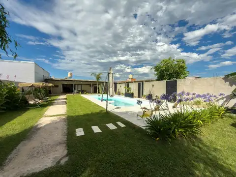 Casa en Alquiler de 4 dormitorios