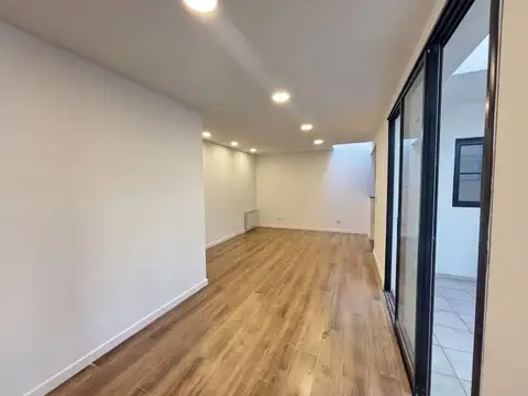 Depto Tipo Casa 4 ambientes con 2 baños