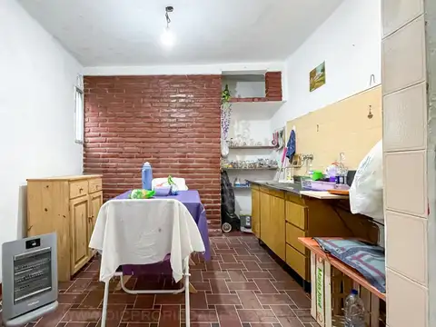 Depto Tipo Casa en Venta 50 años