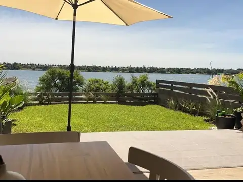 Venta Departamento 70 mtrs. PB. al Río. Vila Vela