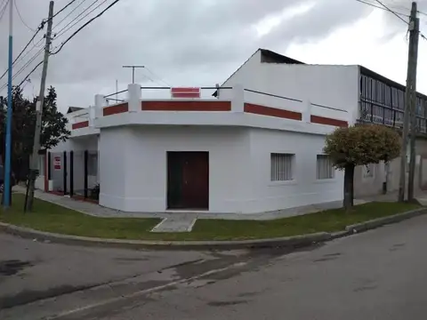 Mitre 807