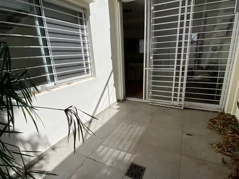 Depto Tipo Casa en Venta en Vicente Lopez, USD 149.000