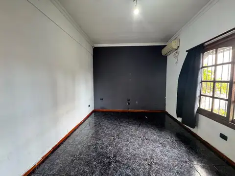 Venta Casa 3 Ambientes con pileta en Adrogue