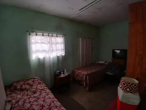 Casa 4 ambientes con 1 baño