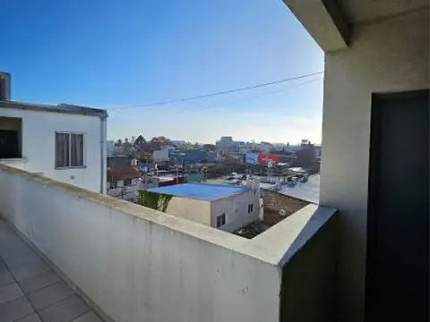 Pellegrini 900 , Piso 3