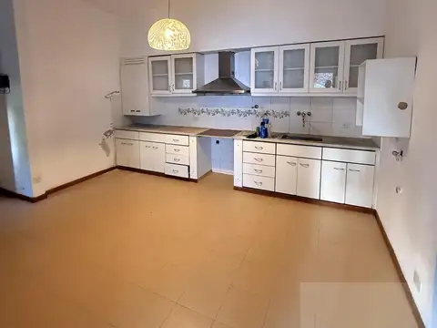 Depto Tipo Casa 3 ambientes con 2 baños
