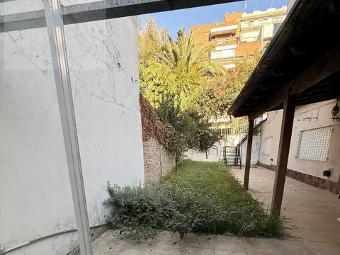 Depto Tipo Casa en Alquiler de 3 ambientes