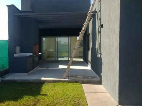 CASA EN BARRIO LAS RETAMAS - MAIPU