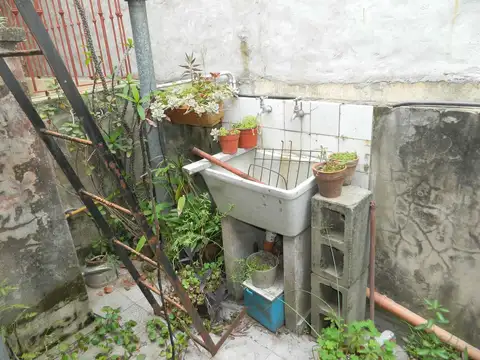 Depto Tipo Casa en Venta 46 años