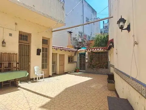 PH CASA PATIO GARAGE TALLER APTO CREDITO BARRACAS