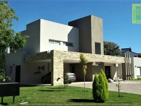 Casa en Venta en Tristán Suárez, USD 520.000