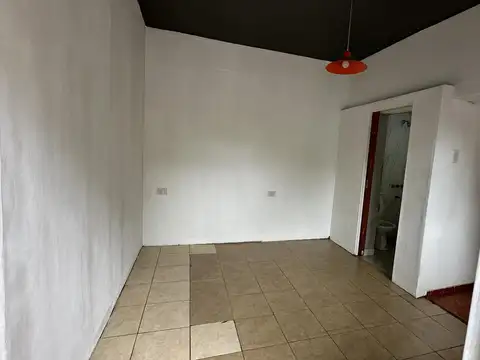 Depto Tipo Casa en Alquiler de 1 dormitorio