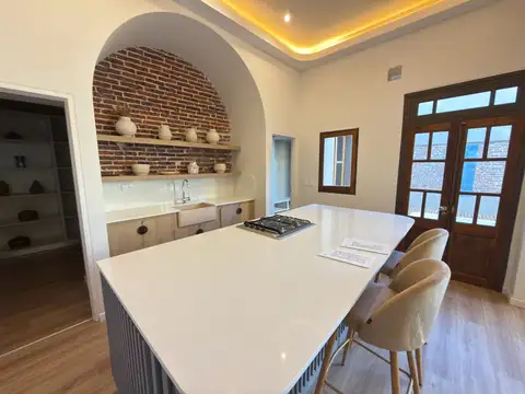 Casa en Venta en Nuestra Señora De Lourdes, USD 370.000
