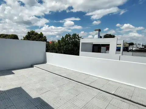 Depto Tipo Casa 2 ambientes con 2 baños