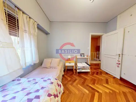 VENTA CHALET 5 AMBIENTES CON PILETA, JARDÍN Y COCHERA EN MARTÍNEZ