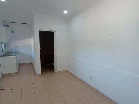 Departamento en Alquiler en Villa de Mayo, $ 450.000
