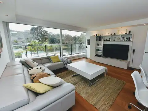 Departamento en Venta de 4 dormitorios