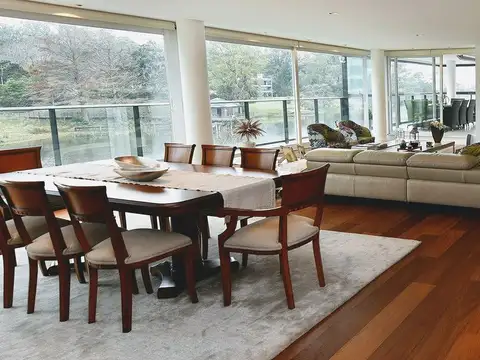 Departamento 9 ambientes con 4 baños