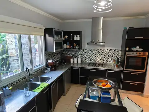 Casa en Venta de 5 dormitorios
