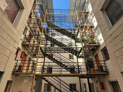Estados Unidos 2300, Piso 4