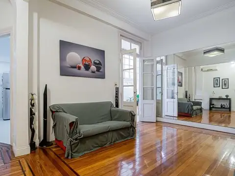 Venta. Departamento 3 ambientes con toilette en Balvanera.