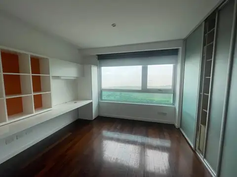 Departamento 5 ambientes con 4 baños