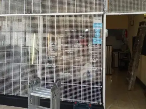 Besares e/ Avenida Nicolás Avellaneda y Quintana