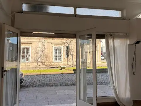 Local y/o Oficina céntrica