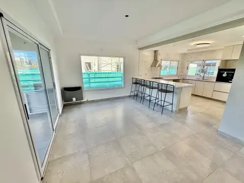 VENTA El rebenque 5 AMBIENTES