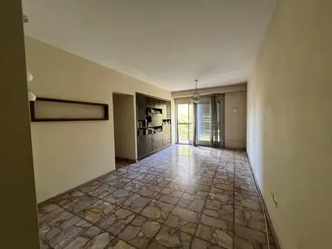 VENTA- depto 3 amb luminoso - Barracas