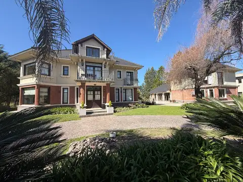 Casa en Venta en San Eliseo Golf & Country Club, USD 890.000
