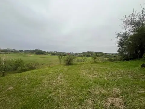 Lote en Venta | Estancia El Terrón, Mendiolaza | Fondo al Golf con Vista al Club House | 1.296 m²