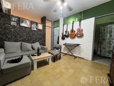 Venta de Casa 4 ambientes en Bernal Este